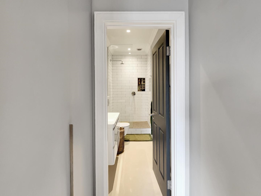 2 Bedroom Property for Sale in Cape Town City Centre Western Cape